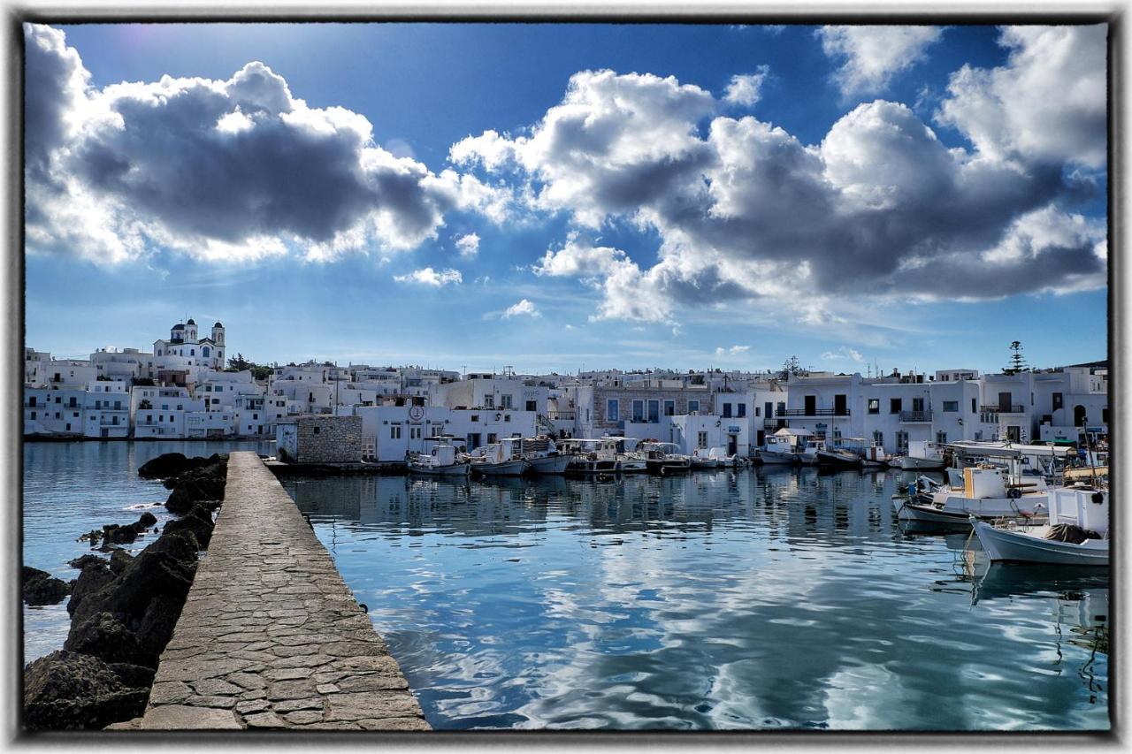 Colors In Naousa - House For 6 People In The City Of Naousa Paros Villa Exterior photo